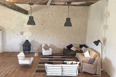 The French Retreat, Bordeaux Region, Yviers