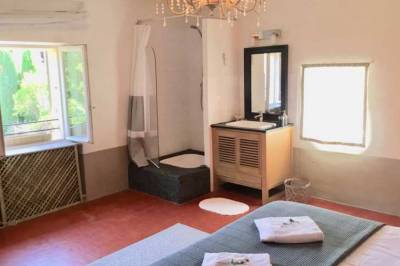 Ninne Caring Retreat in Provence, Goult