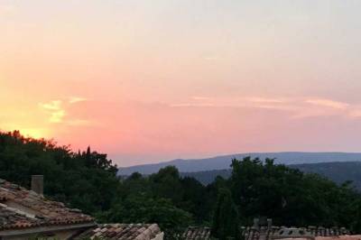 Ninne Caring Retreat in Provence, Goult