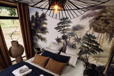 Oranga -Eco-luxury Retreat center - Prize winner, Pruniers-en-Sologne