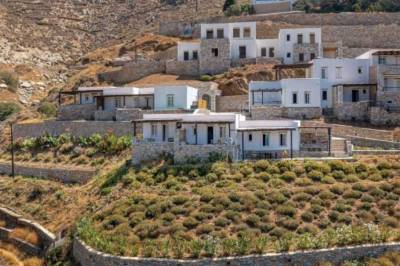 Petradi Studios and Villa in Amorgos, Naxos